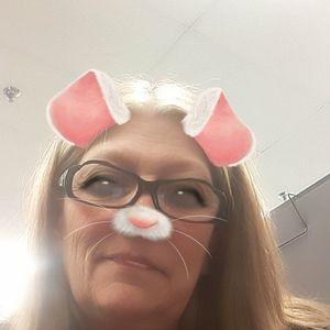 Meet your Posher, Vickie